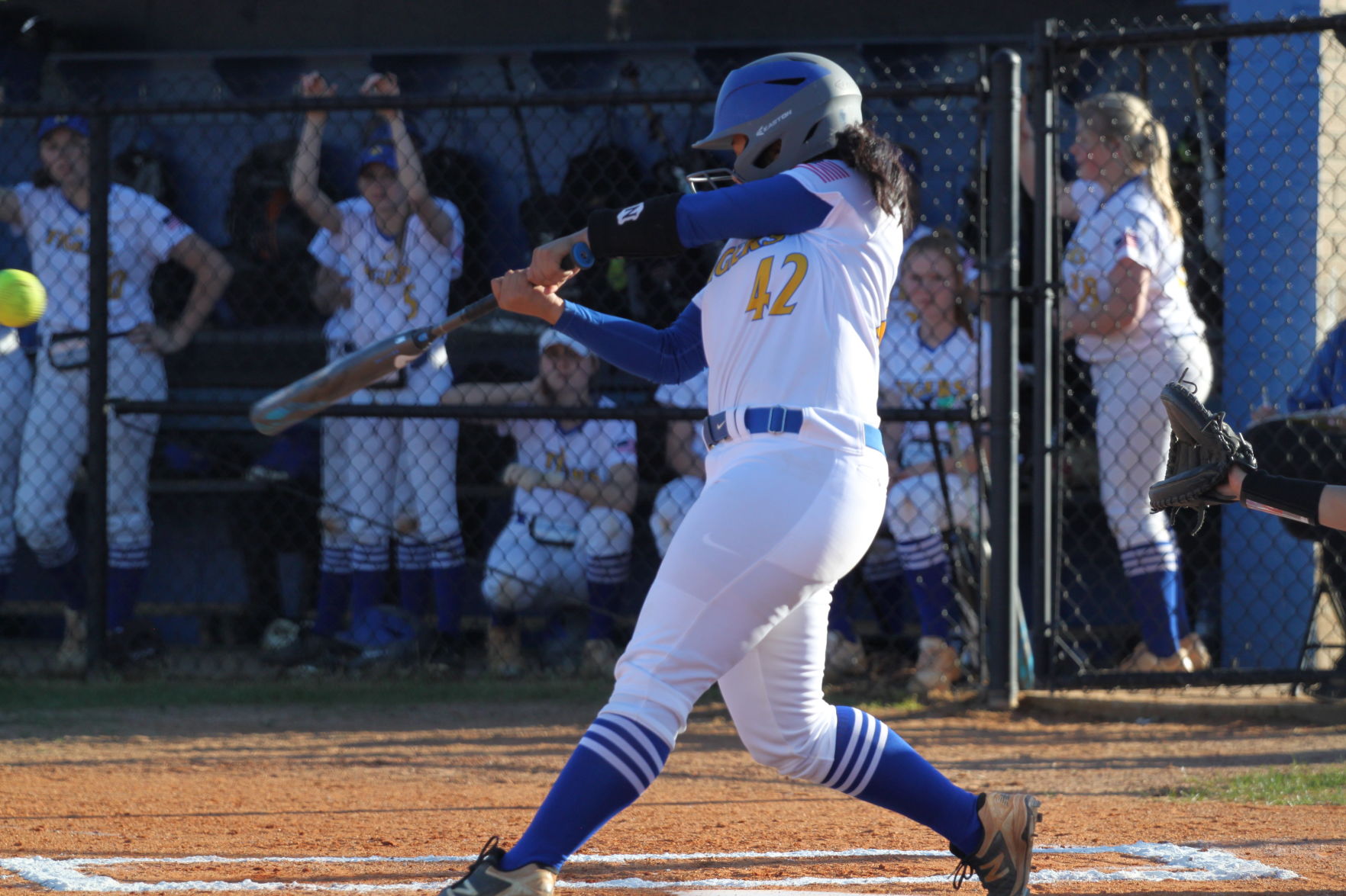 05-08 MYA HORNE PHOTO 2.jpg